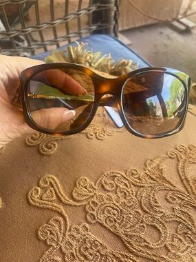 Oversized Tortoiseshell Chanel Sunglasses - Brown Lenses